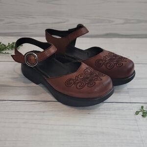 Dansko Sam Mary Jane Leather Casual Shoes - Brown Womens Size 8 (EU 38)